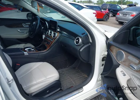 2015 Mercedes-Benz C 300 4Matic/Luxury 4Matic/Sport 4Matic from USA, damaged, VIN 55SWF4KB0FU010485